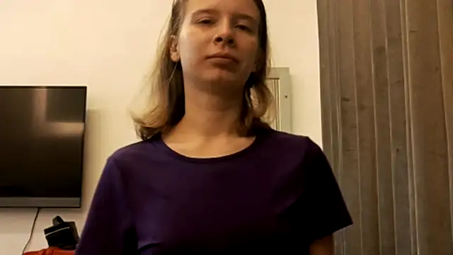 Snapshot of MargaretFairy chatting on 11.29.25 MargaretFairy online show from 11.29.25