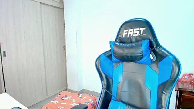 sophia and alex online show from 12.03.25