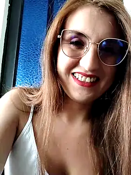 Snapshot of Alyah_1-2 chatting on 11.24.25 Alyah 1-2 online show from 11.24.25