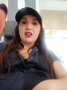 Snapshot of Alyah_1-2 chatting on 11.30.25 Alyah 1-2 online show from 11.30.25