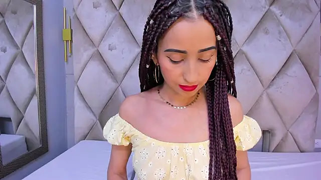 violett rabbit  online show from 02.18.26