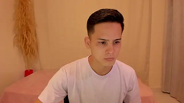 elmasmas01 online show from 12.20.25