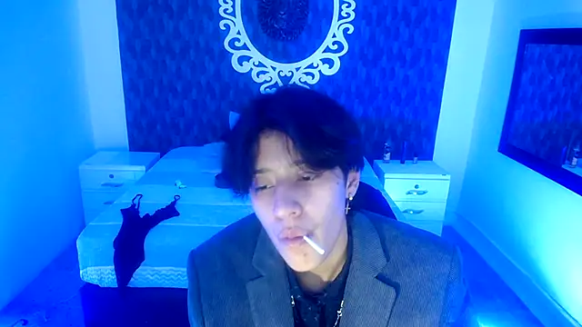 Snapshot of Ghost__Girl_ chatting on 12.05.25 Ghost Girl online show from 12.05.25