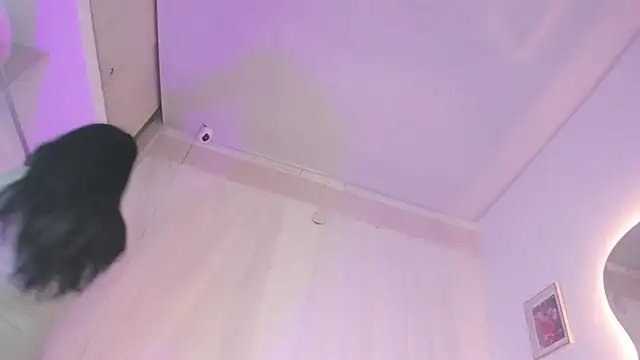 Snapshot of Sweetiee_Aurora chatting on 10.27.25 Sweetiee Aurora online show from 10.27.25