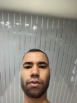 Snapshot of Hot2gether69 chatting on 10.30.25 Hot2gether69 online show from 10.30.25