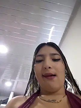 Snapshot of Hot2gether69 chatting on 11.13.25 Hot2gether69 online show from 11.13.25