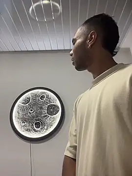 Snapshot of Hot2gether69 chatting on 11.22.25 Hot2gether69 online show from 11.22.25