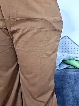 Snapshot of Mia_fox29 chatting on 11.17.25 Mia fox29 online show from 11.17.25