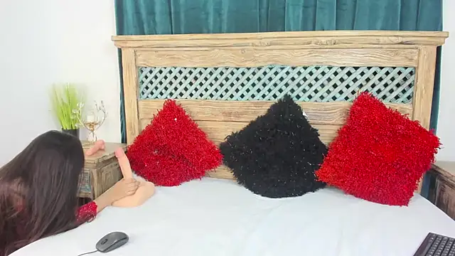 Snapshot of Cassandra_Armani chatting on 02.24.26 Cassandra Armani online show from 02.24.26