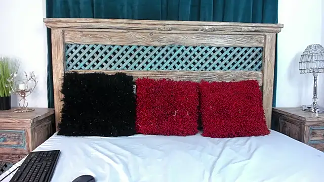 Snapshot of Cassandra_Armani chatting on 02.25.26 Cassandra Armani online show from 02.25.26