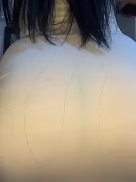 Snapshot of Im_Saraaaa chatting on 11.28.25 Im Saraaaa online show from 11.28.25