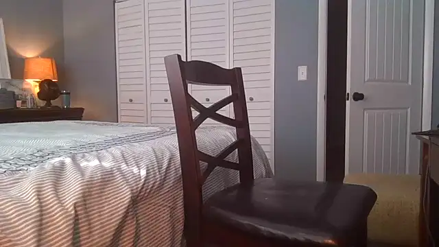 Snapshot of Hooshung_mvers8 chatting on 11.06.25 Hooshung mvers8 online show from 11.06.25