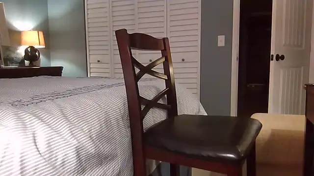 Snapshot of Hooshung_mvers8 chatting on 11.25.25 Hooshung mvers8 online show from 11.25.25