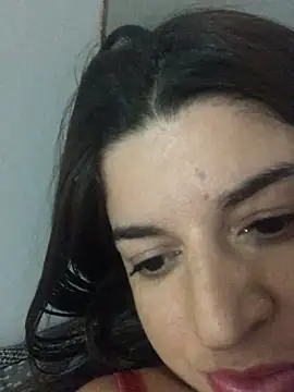 Snapshot of Juliagutierrys chatting on 10.26.25 Juliagutierrys online show from 10.26.25