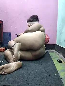 CUTE-GIRL-1 online show from 04.15.26