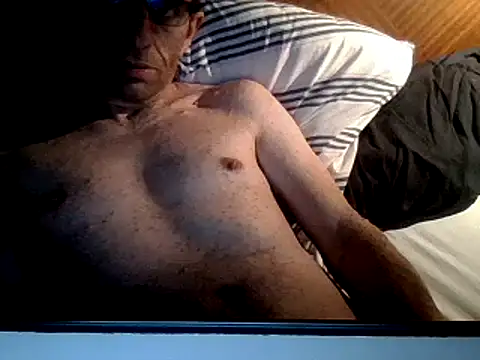 Snapshot of mecchauddu60 chatting on 10.27.25 mecchauddu60 online show from 10.27.25