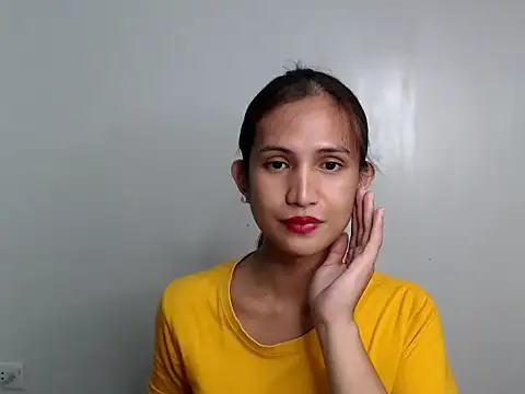 Snapshot of prettysam9 chatting on 11.13.25 prettysam9 online show from 11.13.25