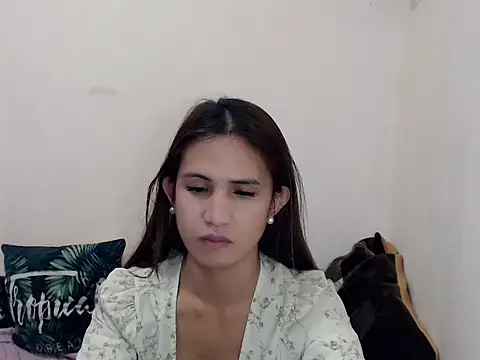 prettysam9 online show from 12.19.25