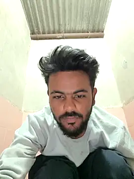 Snapshot of devil_boy_0909 chatting on 12.20.25 devil boy 0909 online show from 12.20.25