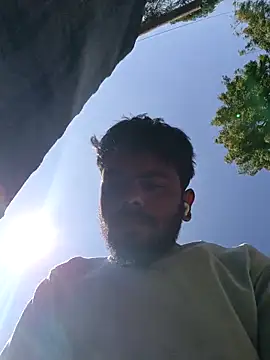 Snapshot of devil_boy_0909 chatting on 12.23.25 devil boy 0909 online show from 12.23.25