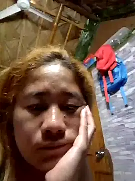 Snapshot of CreamyLhady_88 chatting on 11.21.25 CreamyLhady 88 online show from 11.21.25