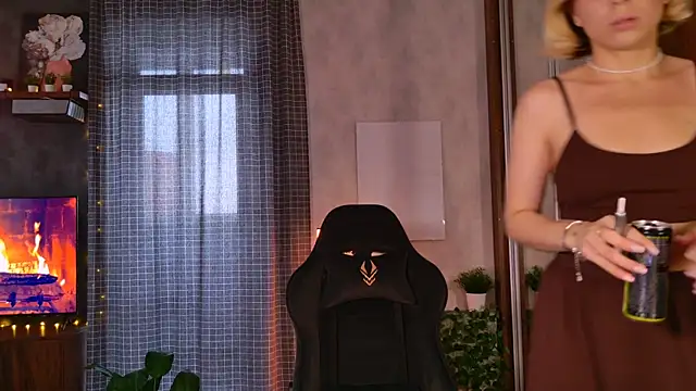 BallerinaCappuchino online show from 11.05.25