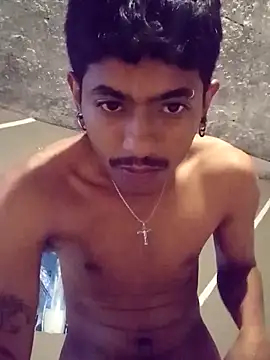 SkinniYamo online show from 04.06.26