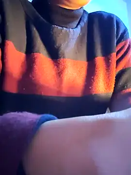 Hot-Rubyy online show from 12.18.25