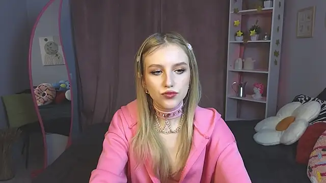 Snapshot of KissChristie__ chatting on 12.02.25 KissChristie online show from 12.02.25