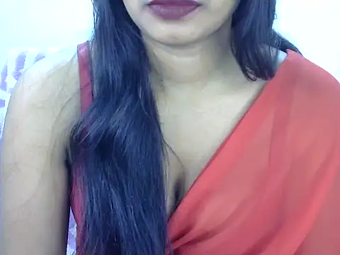Snapshot of Cutie_Sonam chatting on 11.08.25 Cutie Sonam online show from 11.08.25