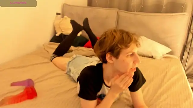 AvenGlow online show from 04.17.26