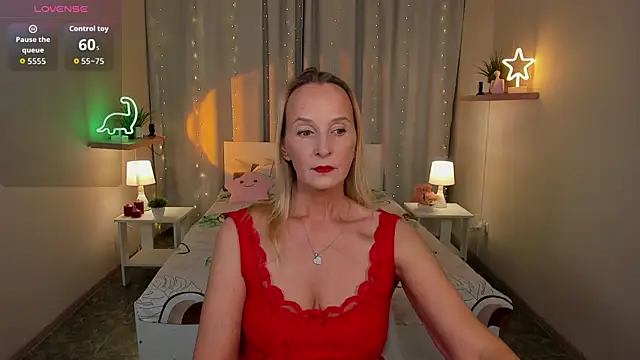 ScarlettPalmer online show from 10.31.25