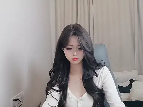 Snapshot of onnijiang123 chatting on 10.31.25 onnijiang123 online show from 10.31.25