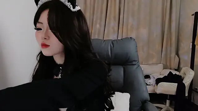 Snapshot of onnijiang123 chatting on 11.05.25 onnijiang123 online show from 11.05.25