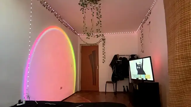 Snapshot of LilithFlamey chatting on 11.13.25 LilithFlamey online show from 11.13.25