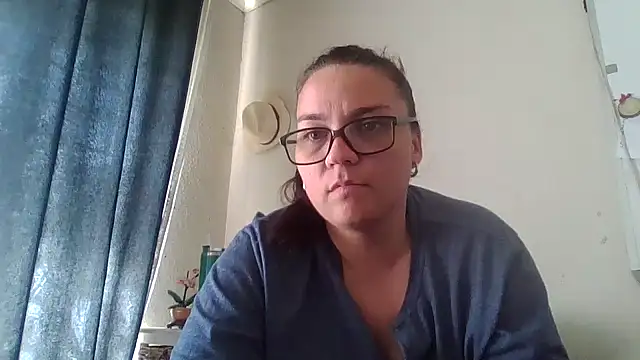 Snapshot of lilMissMarli chatting on 04.16.26 lilMissMarli online show from 04.16.26