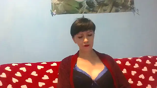 Snapshot of IffetLove42 chatting on 11.12.25 IffetLove42 online show from 11.12.25