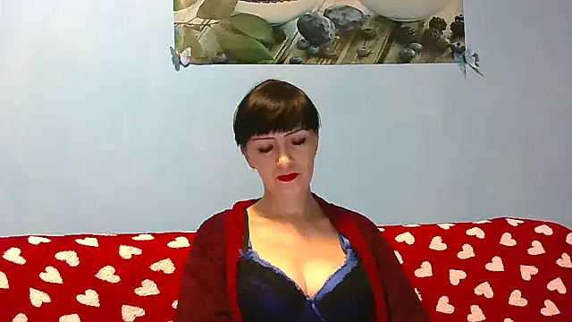 Snapshot of IffetLove42 chatting on 11.18.25 IffetLove42 online show from 11.18.25