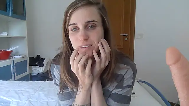 SinnEmily online show from 03.23.26