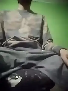 Snapshot of Luckysucks chatting on 11.05.25 Luckysucks online show from 11.05.25