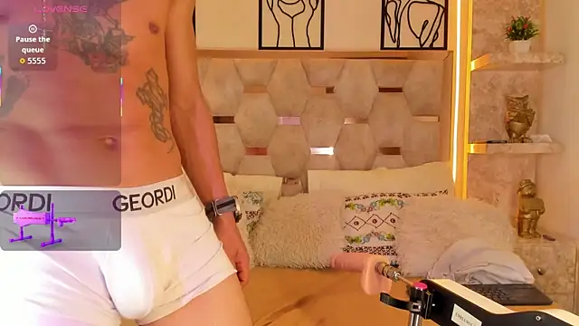 Snapshot of Andrew_Haalls chatting on 11.03.25 Andrew Haalls online show from 11.03.25