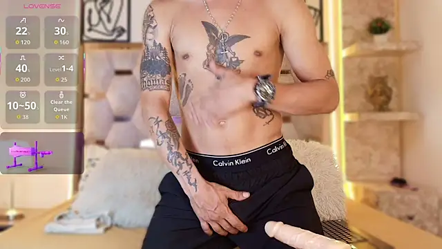 Snapshot of Andrew_Haalls chatting on 11.17.25 Andrew Haalls online show from 11.17.25