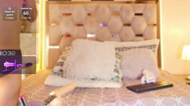 Snapshot of Andrew_Haalls chatting on 12.14.25 Andrew Haalls online show from 12.14.25