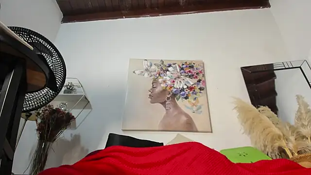 hathor  01 online show from 11.07.25