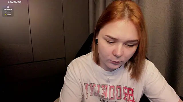 sophia lix online show from 04.04.26