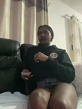 Snapshot of TransGirlBankrollBarbie chatting on 11.16.25 TransGirlBankrollBarbie online show from 11.16.25