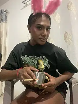 Snapshot of TransGirlBankrollBarbie chatting on 01.13.26 TransGirlBankrollBarbie online show from 01.13.26