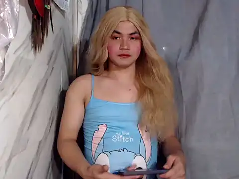 Snapshot of hot_chieaxxx chatting on 12.02.25 hot chieaxxx online show from 12.02.25