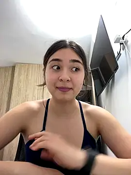 Valentina ro online show from 12.16.25