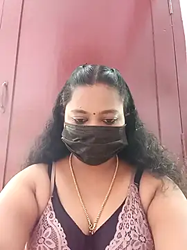 Snapshot of Mandhra28 chatting on 11.02.25 Mandhra28 online show from 11.02.25